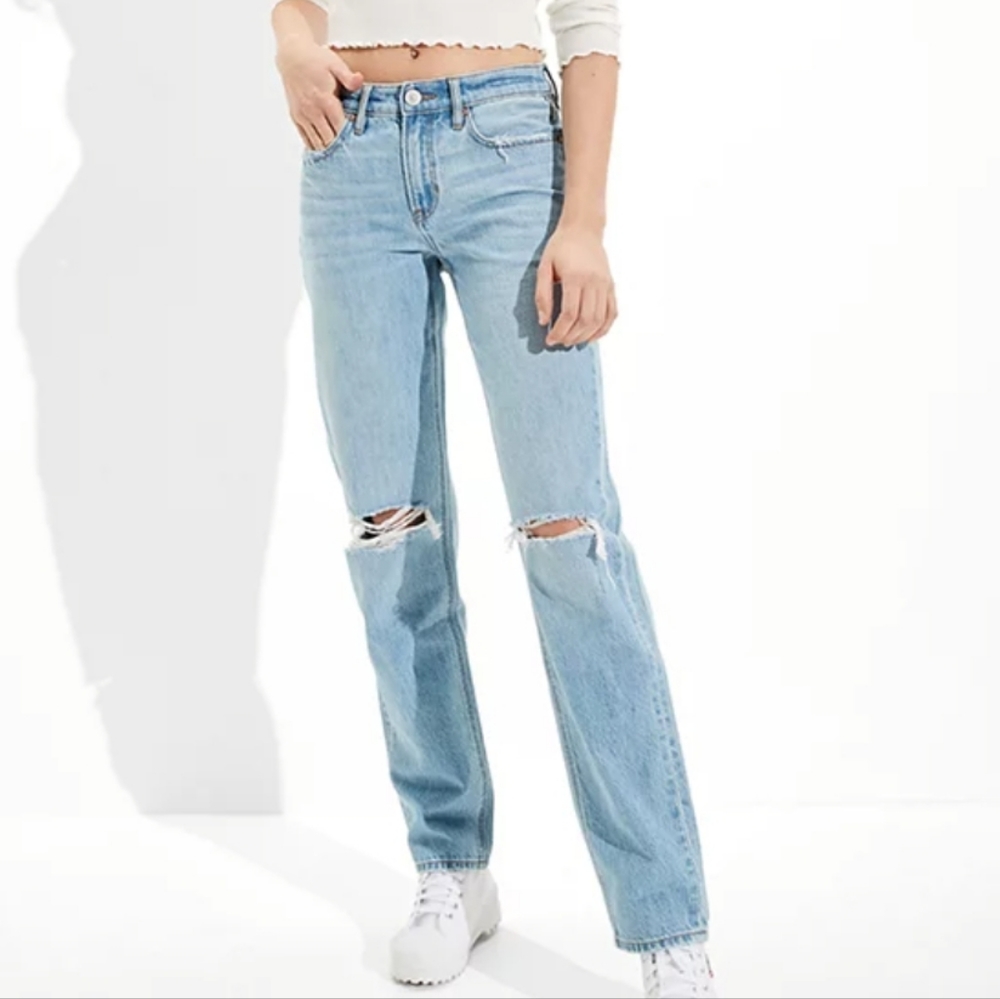 American Eagle 90s Straight Jean's